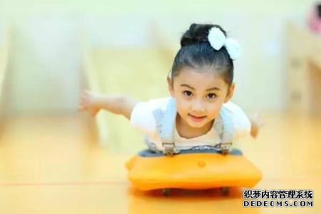 抽动症引起的孩子眼睛眨怎么办